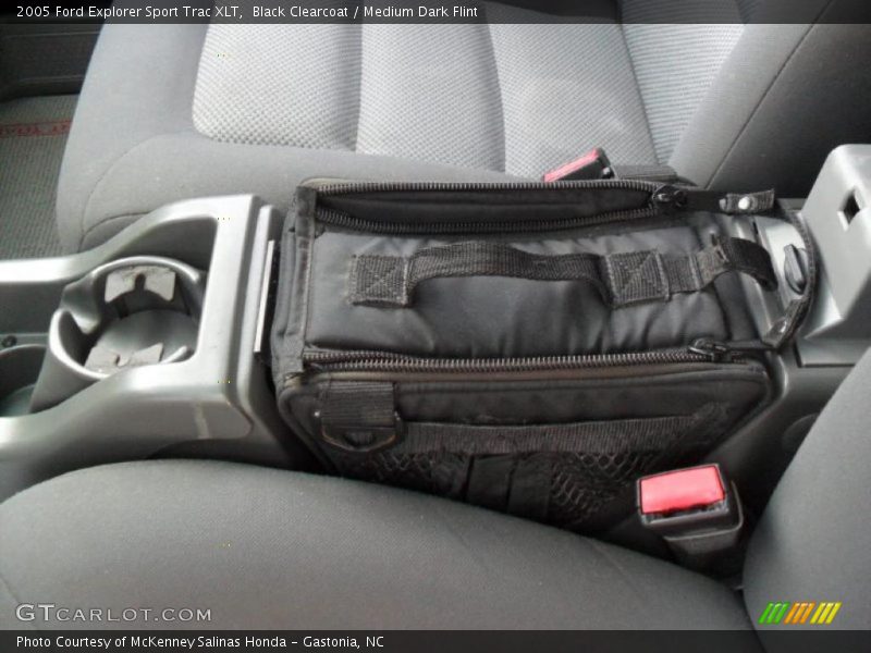 Black Clearcoat / Medium Dark Flint 2005 Ford Explorer Sport Trac XLT