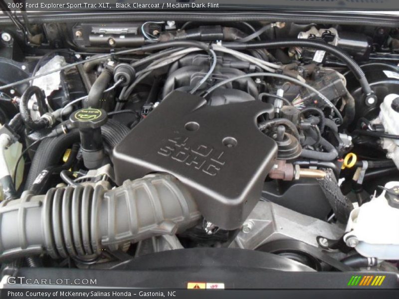 Black Clearcoat / Medium Dark Flint 2005 Ford Explorer Sport Trac XLT