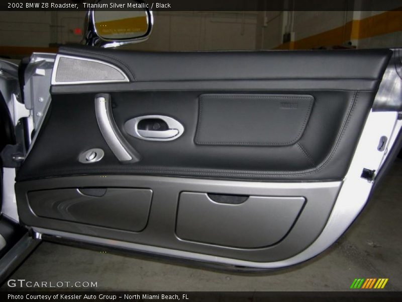 Door Panel of 2002 Z8 Roadster