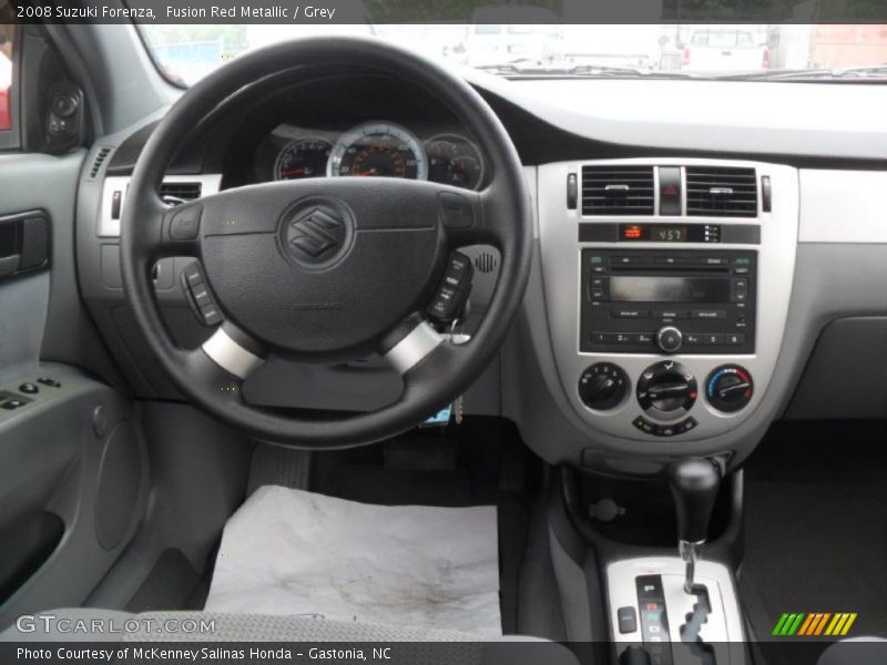 Fusion Red Metallic / Grey 2008 Suzuki Forenza