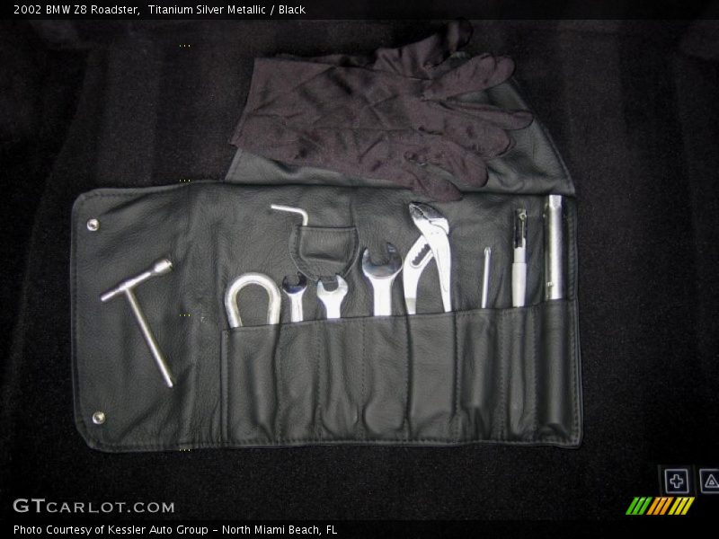 Books/Manuals of 2002 Z8 Roadster