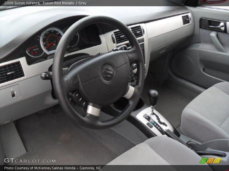 Fusion Red Metallic / Grey 2008 Suzuki Forenza