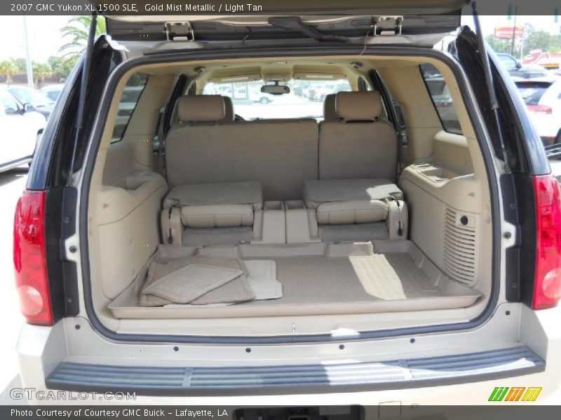  2007 Yukon XL 1500 SLE Trunk