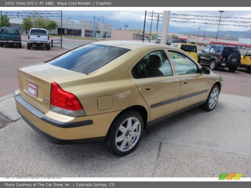 Maya Gold Metallic / Graphite 2002 Volvo S60 2.4T AWD