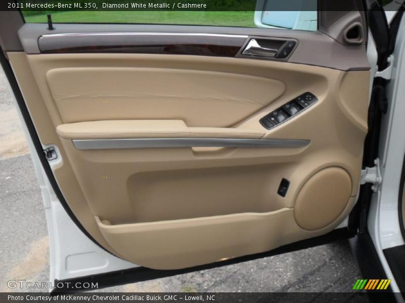 Diamond White Metallic / Cashmere 2011 Mercedes-Benz ML 350