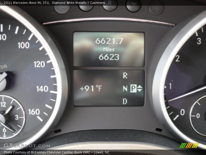 Diamond White Metallic / Cashmere 2011 Mercedes-Benz ML 350