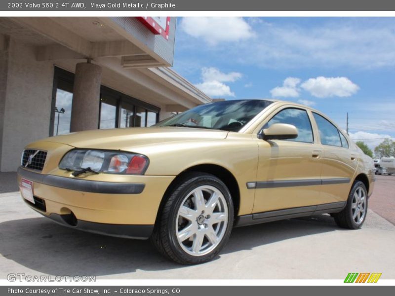 Maya Gold Metallic / Graphite 2002 Volvo S60 2.4T AWD