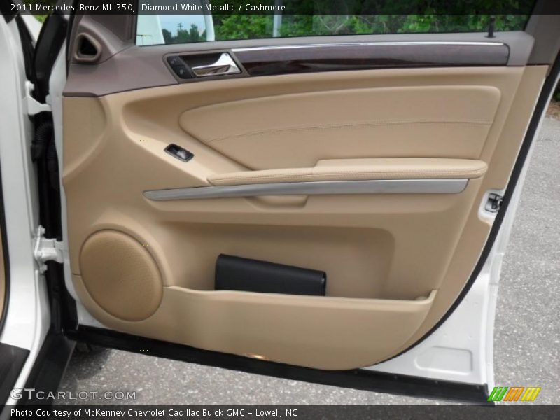 Diamond White Metallic / Cashmere 2011 Mercedes-Benz ML 350