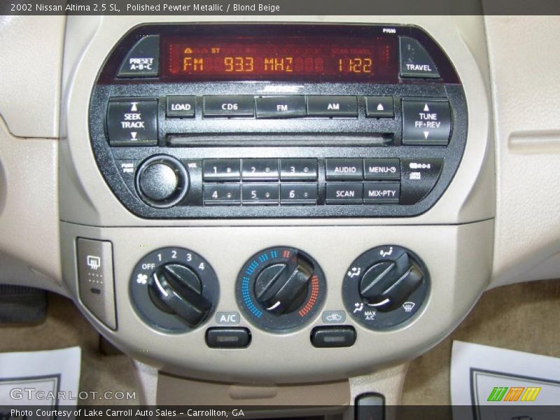 Polished Pewter Metallic / Blond Beige 2002 Nissan Altima 2.5 SL