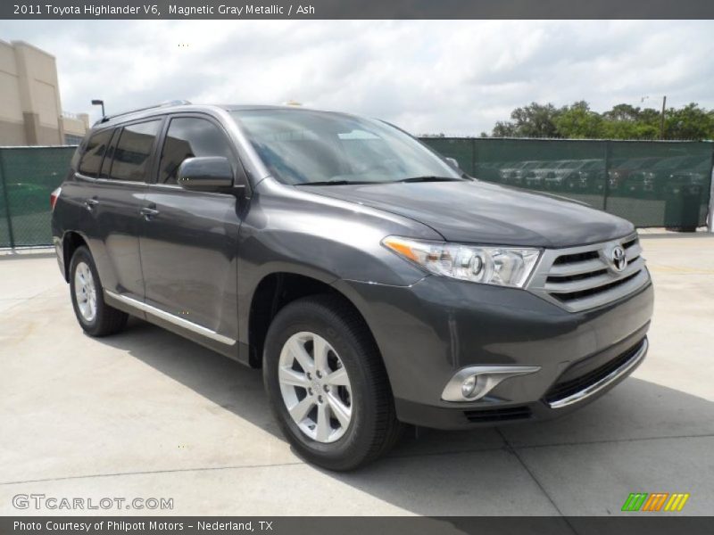 Magnetic Gray Metallic / Ash 2011 Toyota Highlander V6