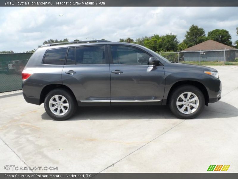 Magnetic Gray Metallic / Ash 2011 Toyota Highlander V6