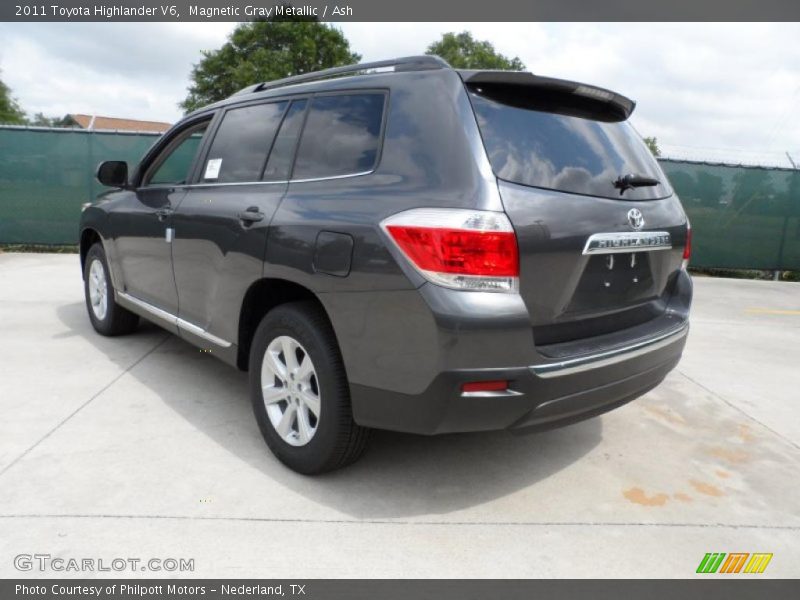Magnetic Gray Metallic / Ash 2011 Toyota Highlander V6