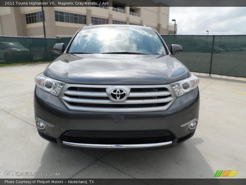Magnetic Gray Metallic / Ash 2011 Toyota Highlander V6