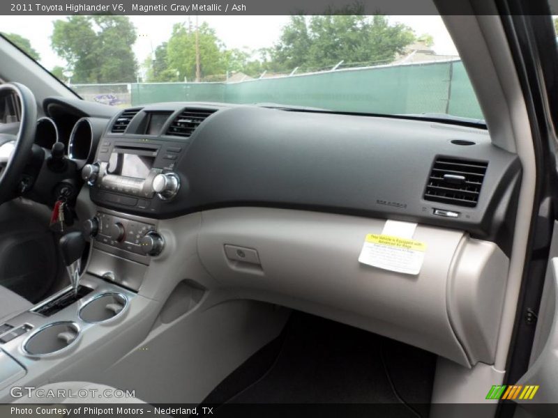 Magnetic Gray Metallic / Ash 2011 Toyota Highlander V6