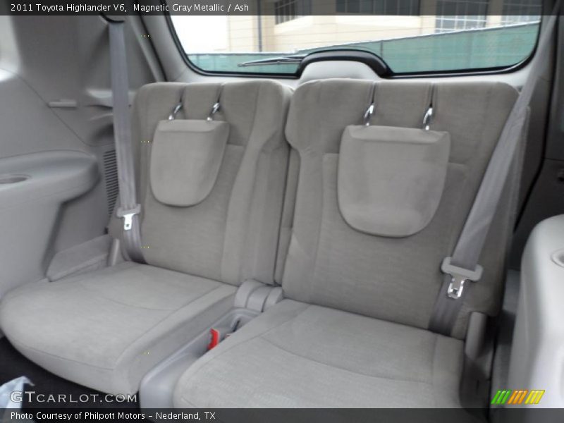 Magnetic Gray Metallic / Ash 2011 Toyota Highlander V6