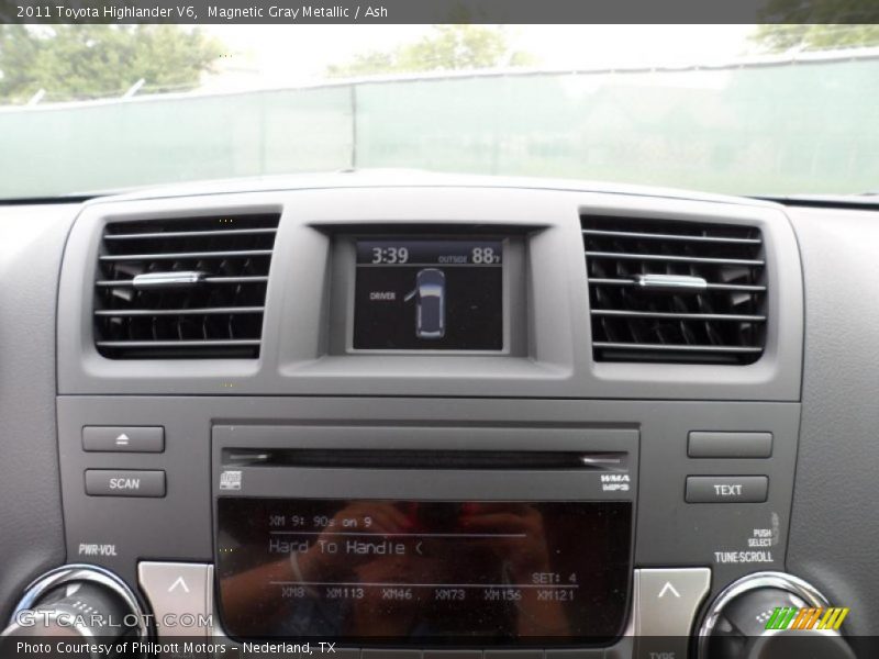 Magnetic Gray Metallic / Ash 2011 Toyota Highlander V6