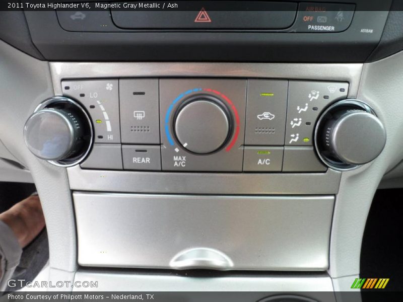 Magnetic Gray Metallic / Ash 2011 Toyota Highlander V6