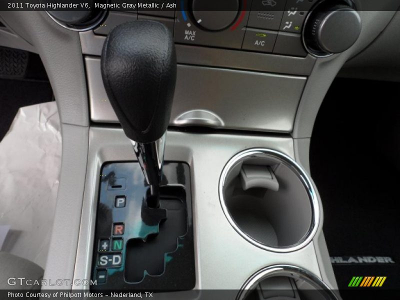 Magnetic Gray Metallic / Ash 2011 Toyota Highlander V6