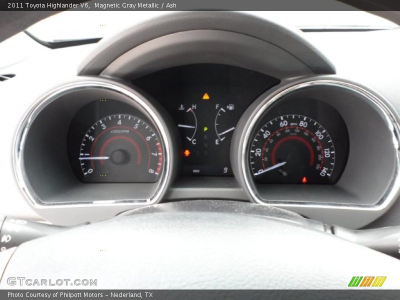 Magnetic Gray Metallic / Ash 2011 Toyota Highlander V6