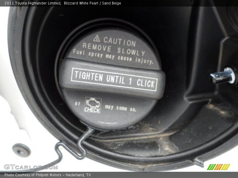 Blizzard White Pearl / Sand Beige 2011 Toyota Highlander Limited
