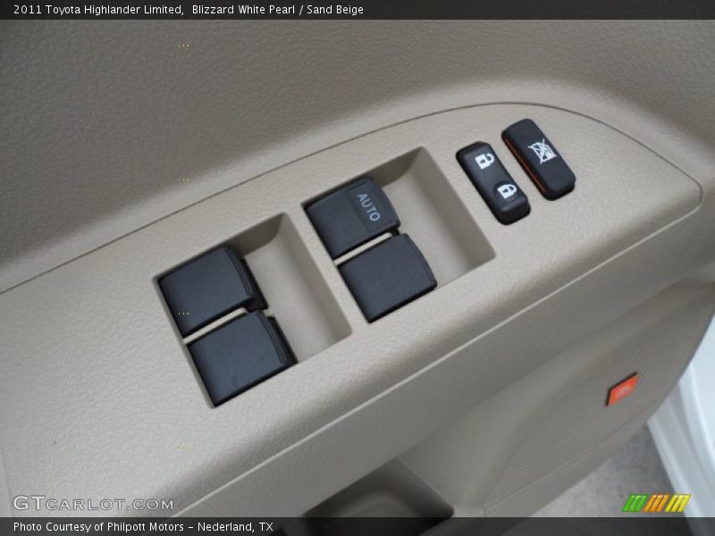Blizzard White Pearl / Sand Beige 2011 Toyota Highlander Limited