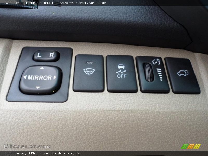 Blizzard White Pearl / Sand Beige 2011 Toyota Highlander Limited