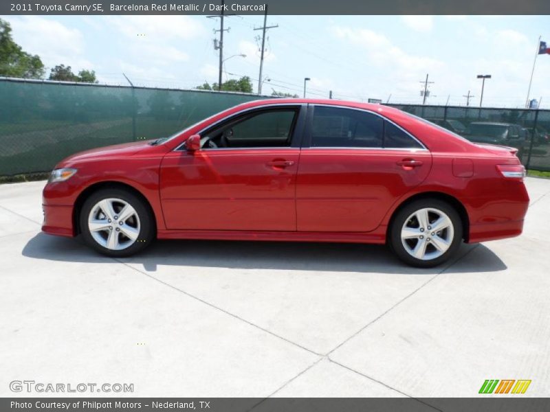 Barcelona Red Metallic / Dark Charcoal 2011 Toyota Camry SE