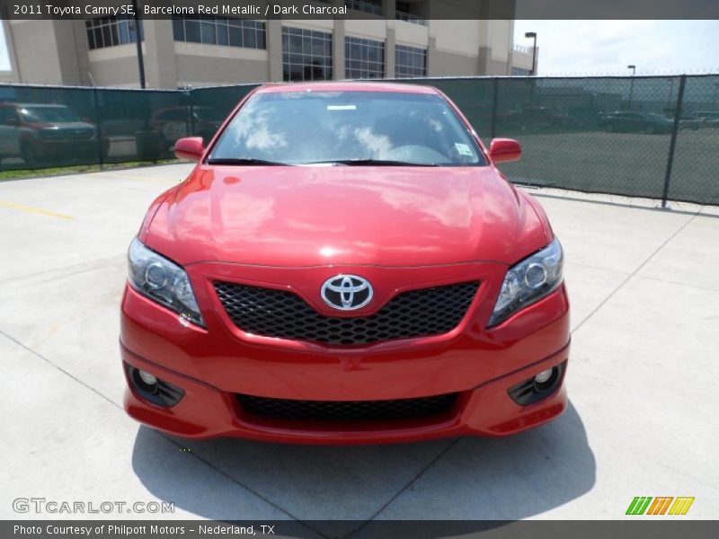 Barcelona Red Metallic / Dark Charcoal 2011 Toyota Camry SE