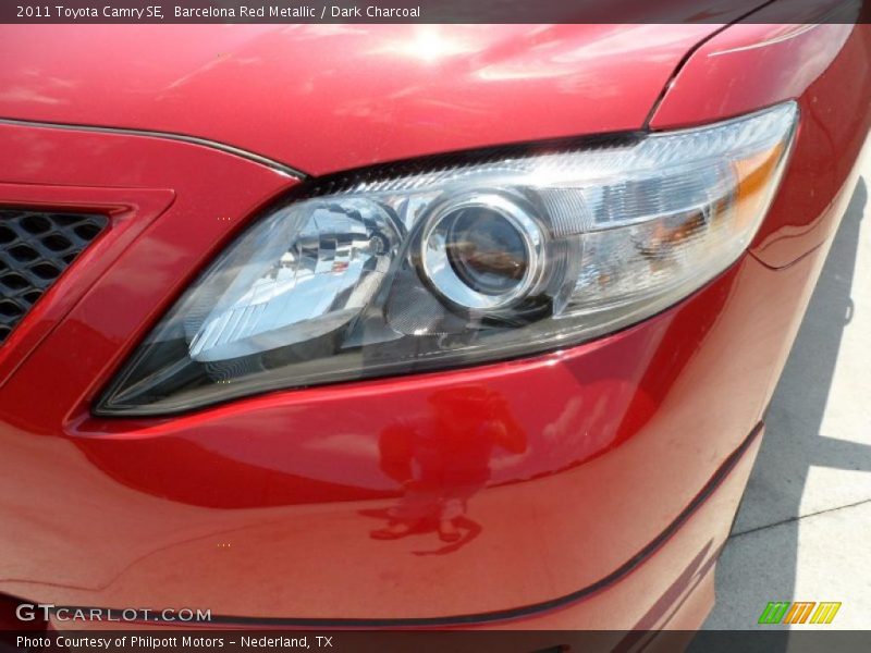 Barcelona Red Metallic / Dark Charcoal 2011 Toyota Camry SE
