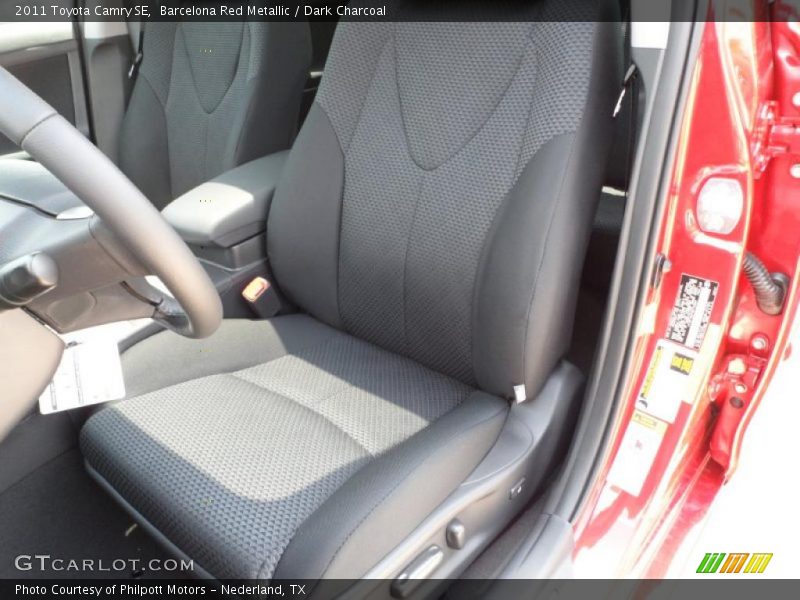 Barcelona Red Metallic / Dark Charcoal 2011 Toyota Camry SE
