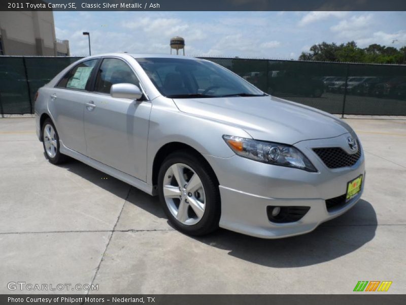 Classic Silver Metallic / Ash 2011 Toyota Camry SE