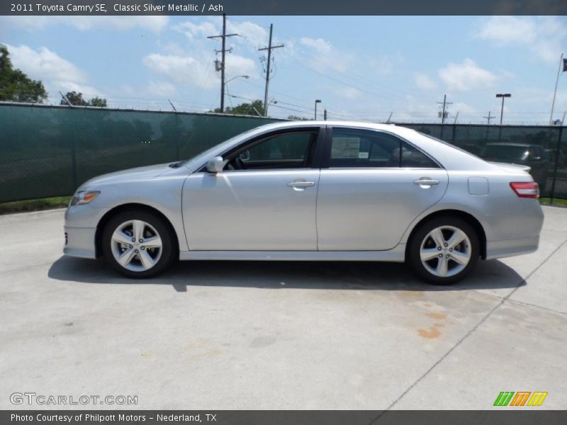 Classic Silver Metallic / Ash 2011 Toyota Camry SE