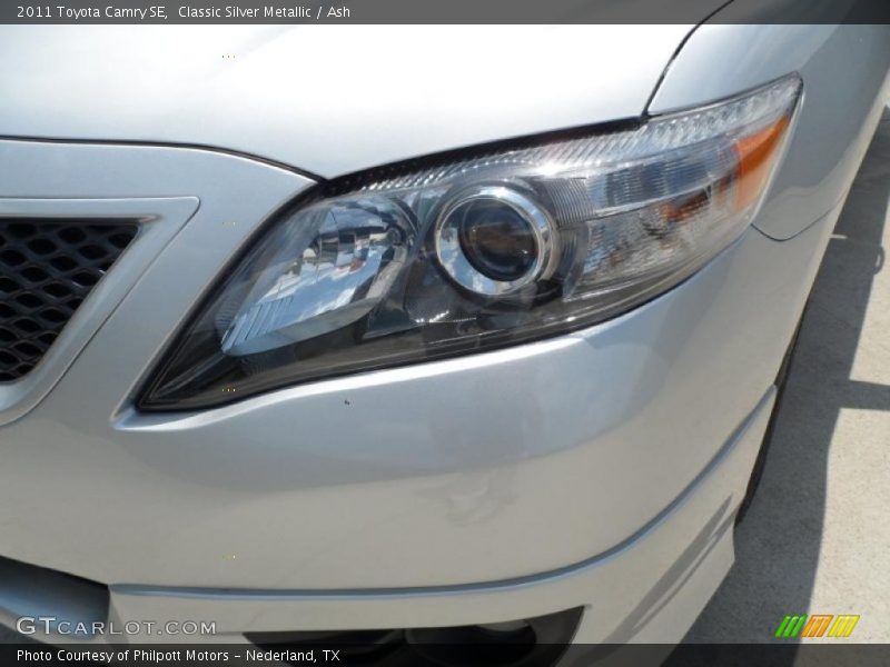 Classic Silver Metallic / Ash 2011 Toyota Camry SE