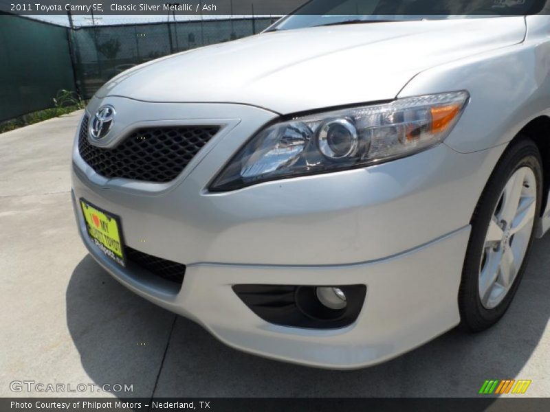 Classic Silver Metallic / Ash 2011 Toyota Camry SE