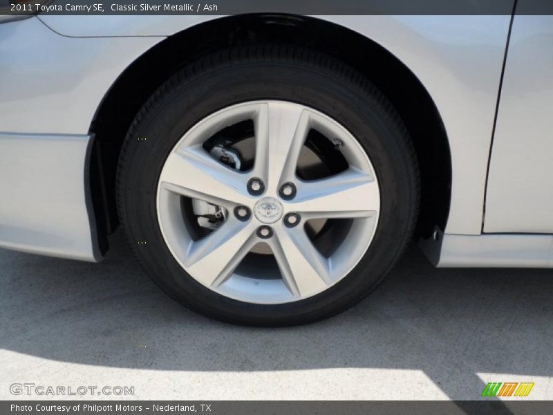Classic Silver Metallic / Ash 2011 Toyota Camry SE