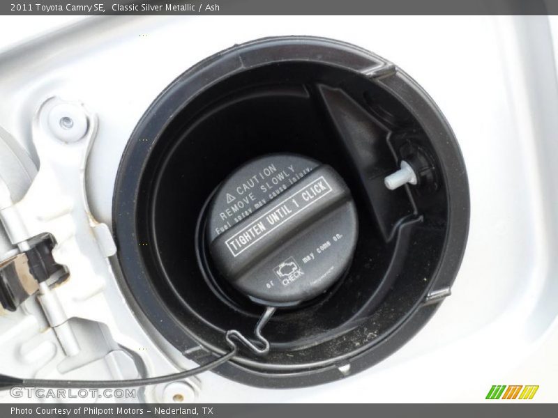 Classic Silver Metallic / Ash 2011 Toyota Camry SE