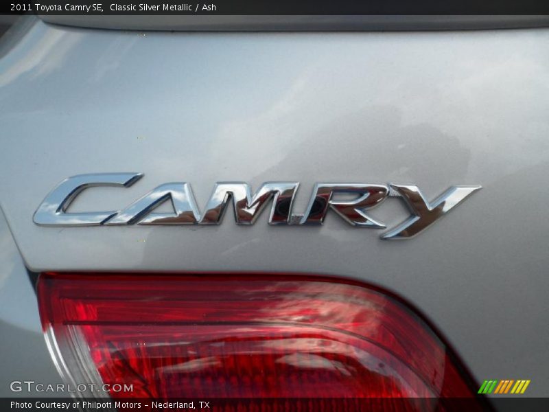 Classic Silver Metallic / Ash 2011 Toyota Camry SE