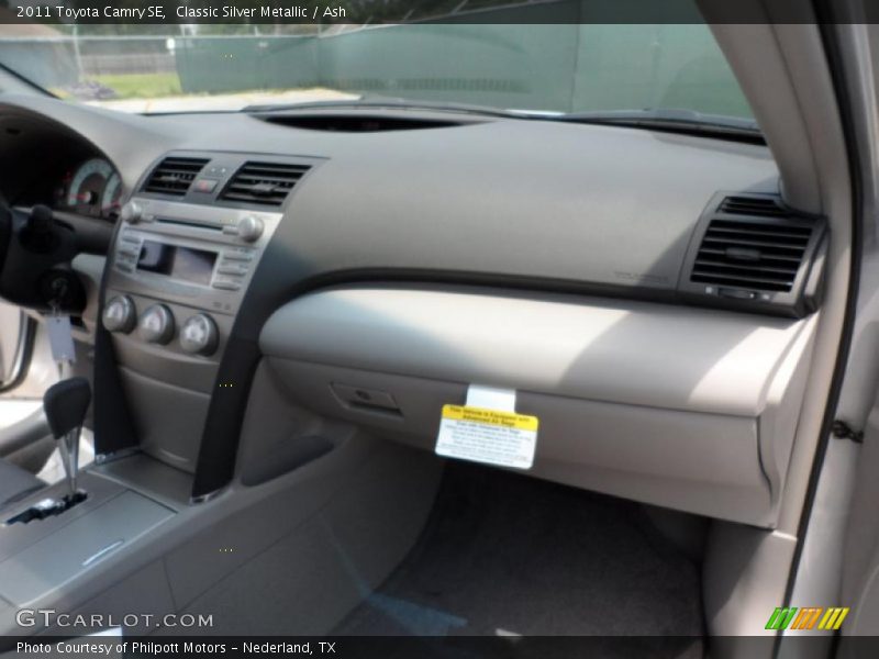 Classic Silver Metallic / Ash 2011 Toyota Camry SE