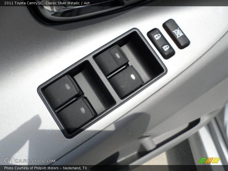 Classic Silver Metallic / Ash 2011 Toyota Camry SE