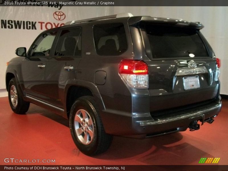 Magnetic Gray Metallic / Graphite 2010 Toyota 4Runner SR5 4x4