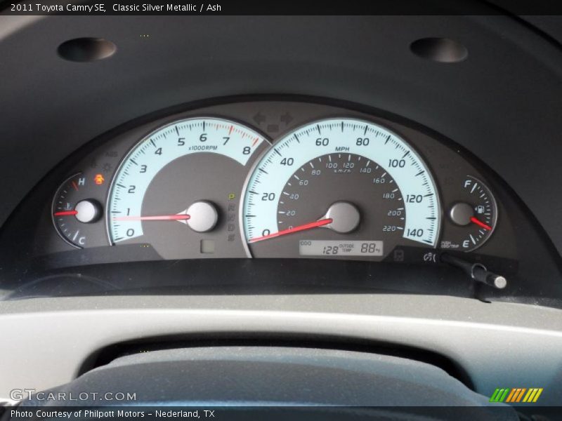 Classic Silver Metallic / Ash 2011 Toyota Camry SE