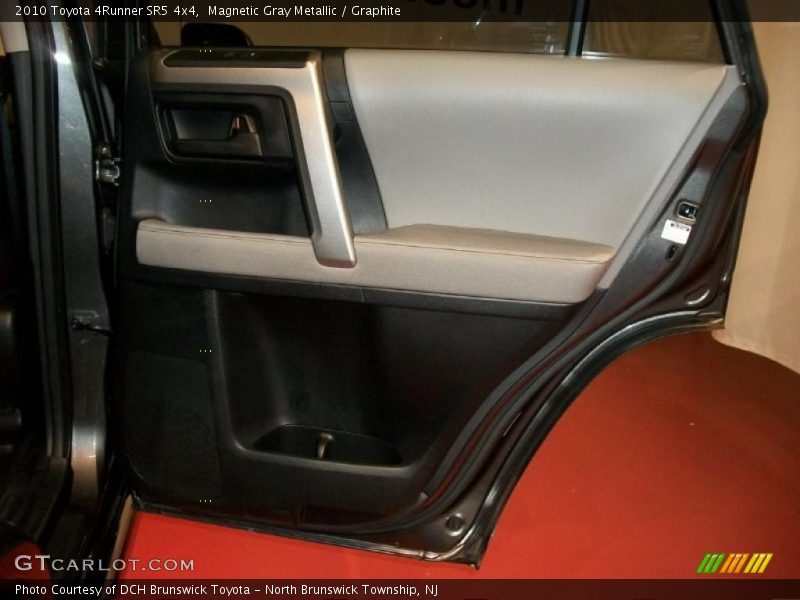 Magnetic Gray Metallic / Graphite 2010 Toyota 4Runner SR5 4x4