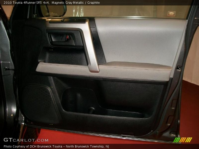 Magnetic Gray Metallic / Graphite 2010 Toyota 4Runner SR5 4x4