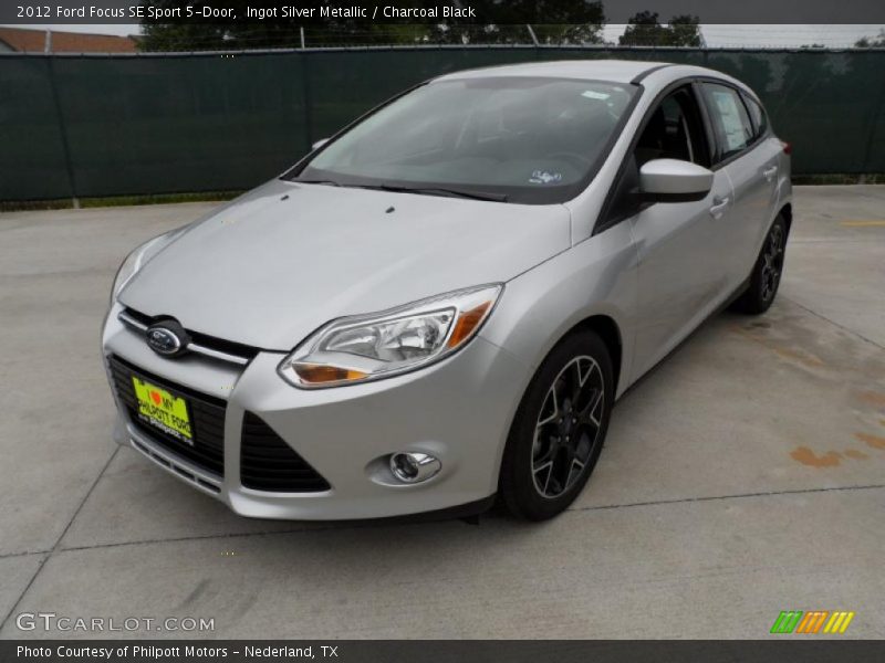 Ingot Silver Metallic / Charcoal Black 2012 Ford Focus SE Sport 5-Door