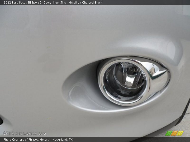 Ingot Silver Metallic / Charcoal Black 2012 Ford Focus SE Sport 5-Door