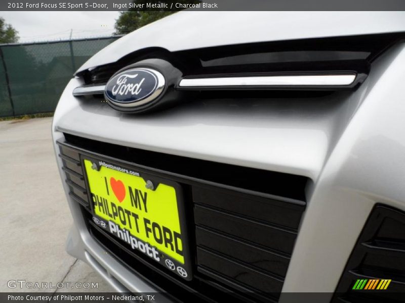 Ingot Silver Metallic / Charcoal Black 2012 Ford Focus SE Sport 5-Door