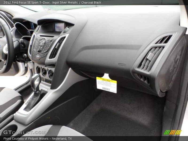 Ingot Silver Metallic / Charcoal Black 2012 Ford Focus SE Sport 5-Door