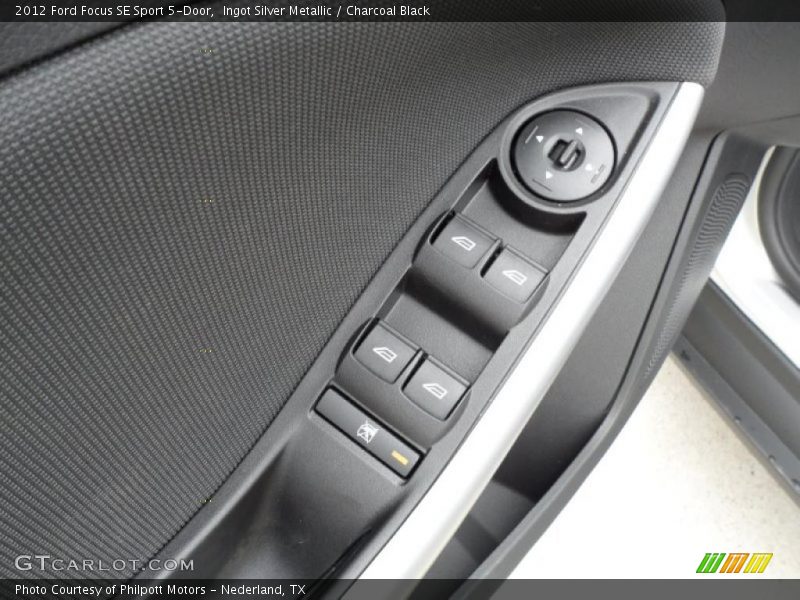 Ingot Silver Metallic / Charcoal Black 2012 Ford Focus SE Sport 5-Door