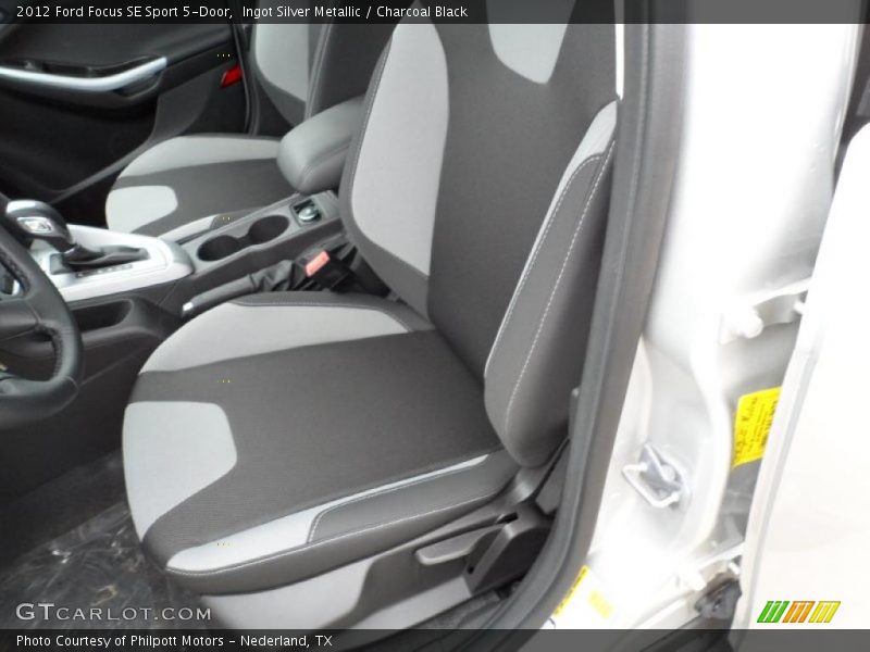  2012 Focus SE Sport 5-Door Charcoal Black Interior