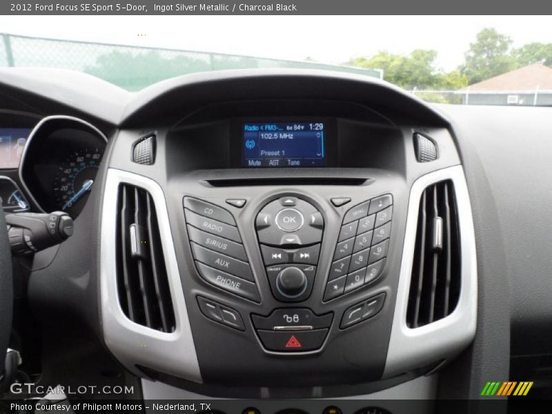 Controls of 2012 Focus SE Sport 5-Door